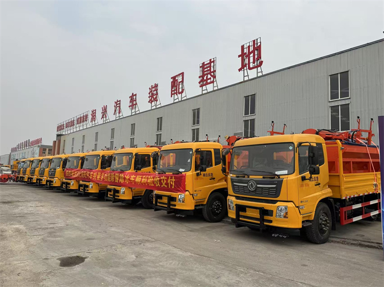 东风天锦18T除雪车