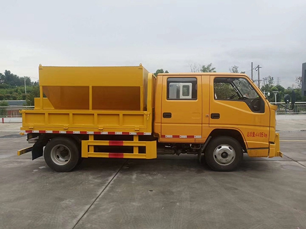 江铃双排4T蓝牌除雪车