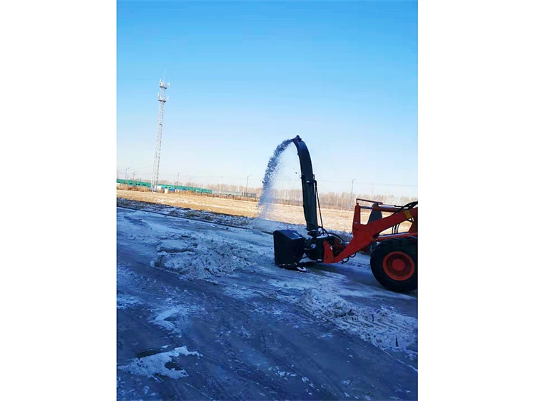 RX-PXJ-2000Y型装载机抛雪机